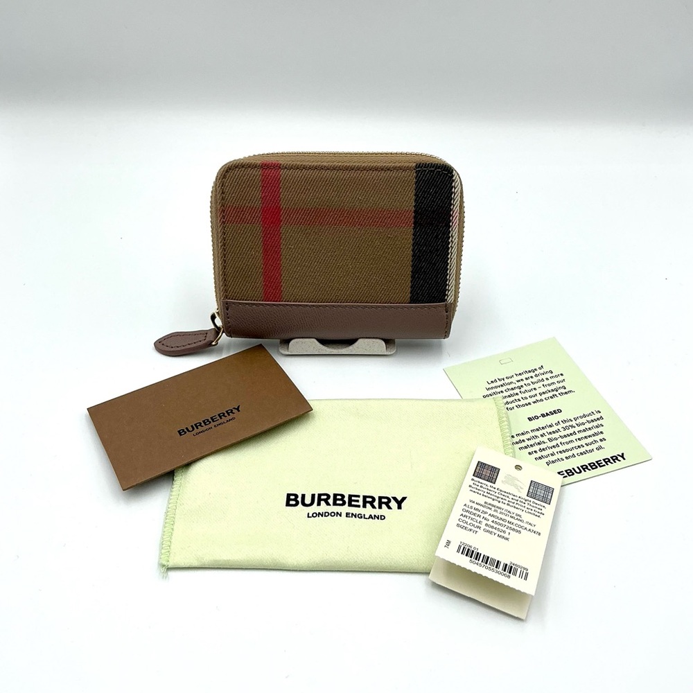 Burberry Tan Nova Check Compact Zip Wallet #635 - Picture 1 of 4